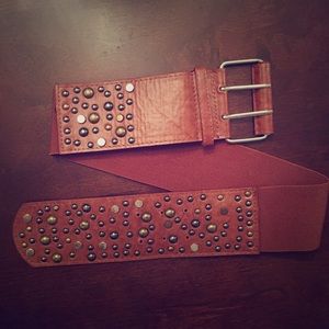 ⚡️closet clean out⚡️ Brown stretch belt